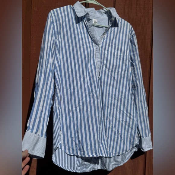 GAP Tops - GAP Light Blue and White Pinstripe Shirt